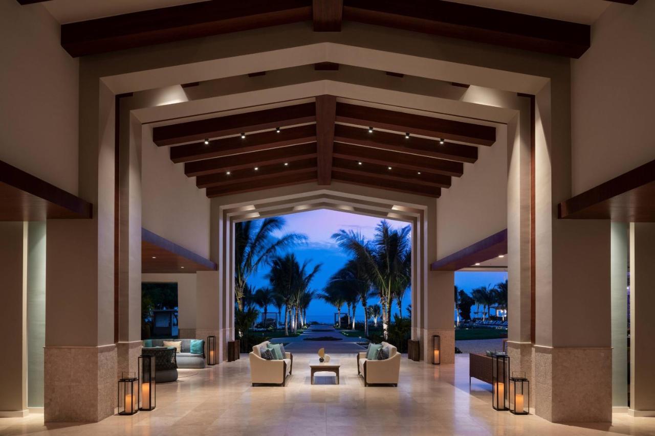 The Ritz-Carlton, Turks & Caicos Hotel Grace Bay Exterior photo