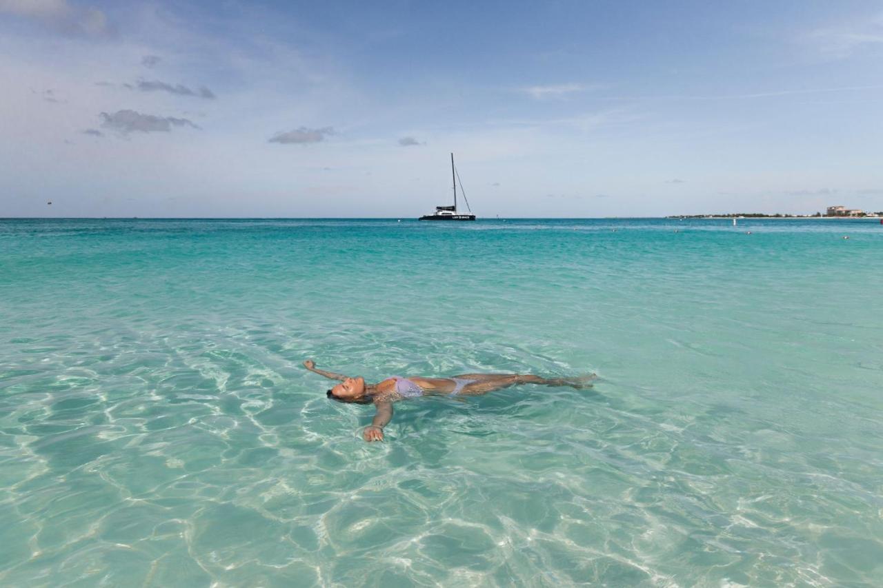 The Ritz-Carlton, Turks & Caicos Hotel Grace Bay Exterior photo