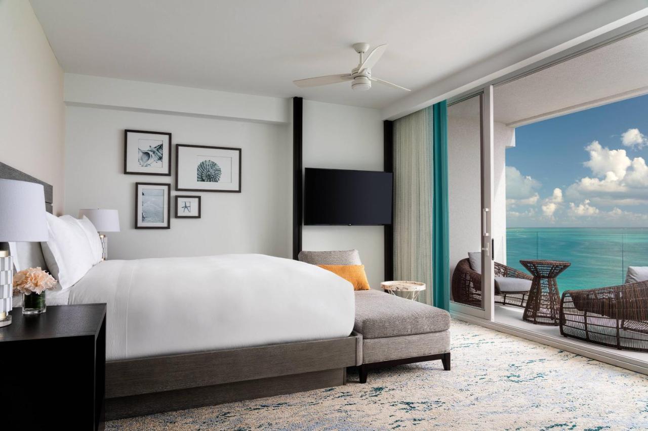 The Ritz-Carlton, Turks & Caicos Hotel Grace Bay Exterior photo