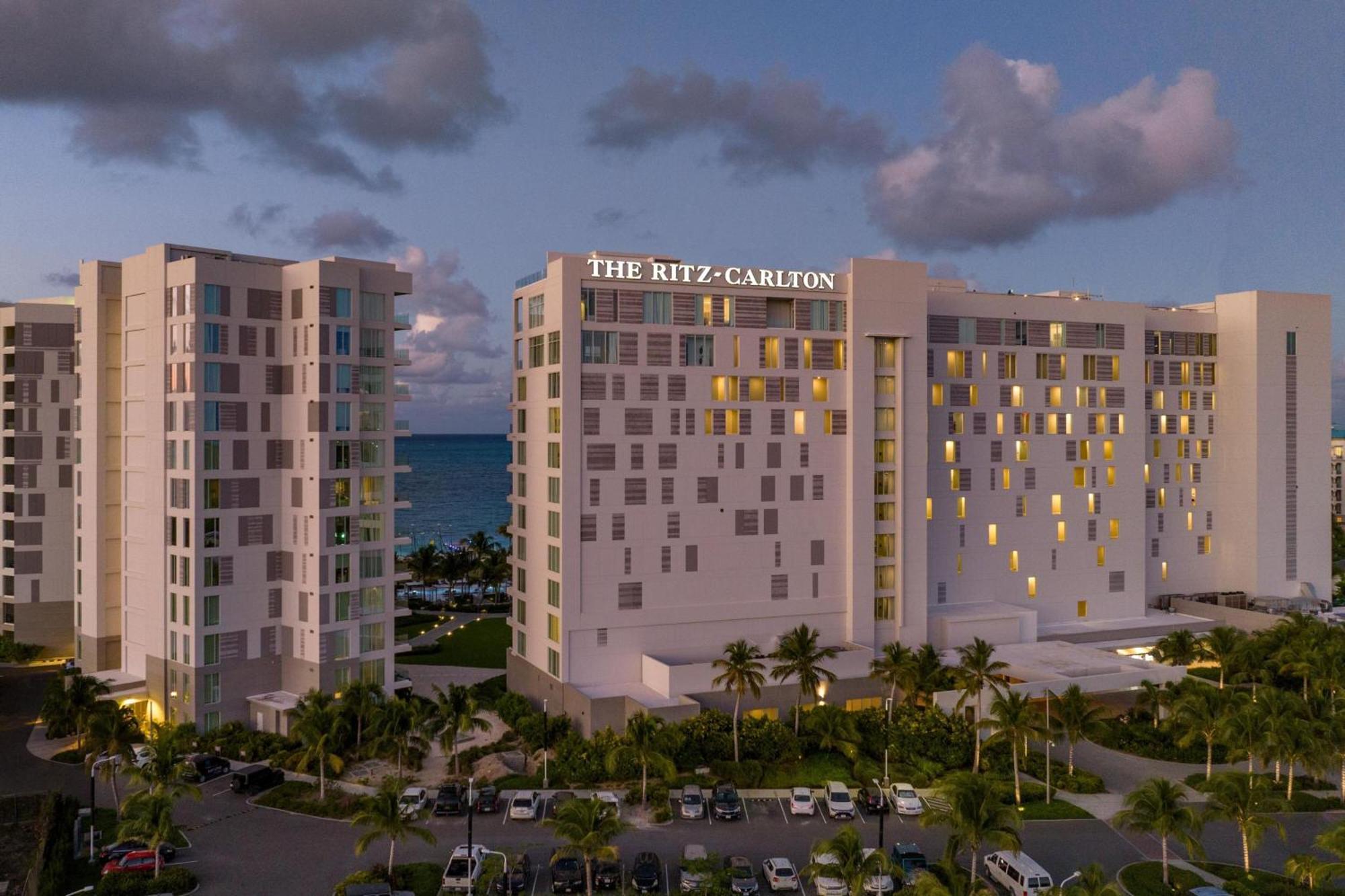 The Ritz-Carlton, Turks & Caicos Hotel Grace Bay Exterior photo